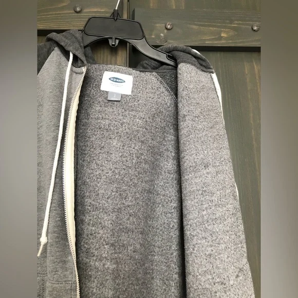 Old Navy Men’s grey sweatshirt size S - Picture 5 of 7